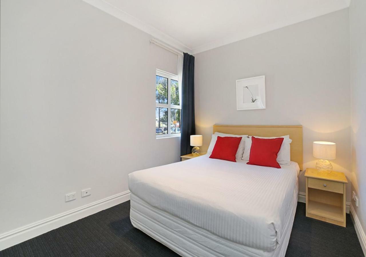 Sydney Airport Suites Bagian luar foto