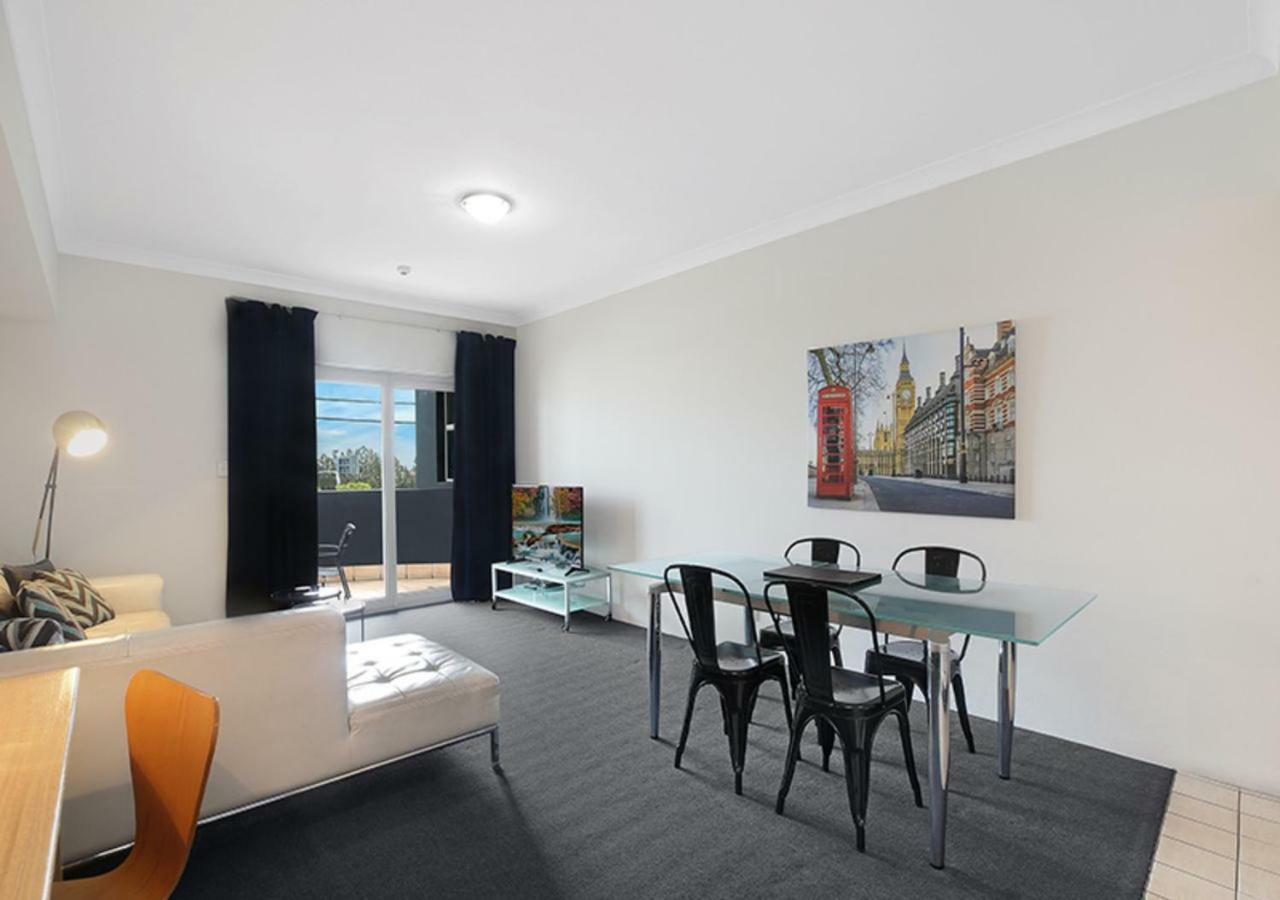 Sydney Airport Suites Bagian luar foto