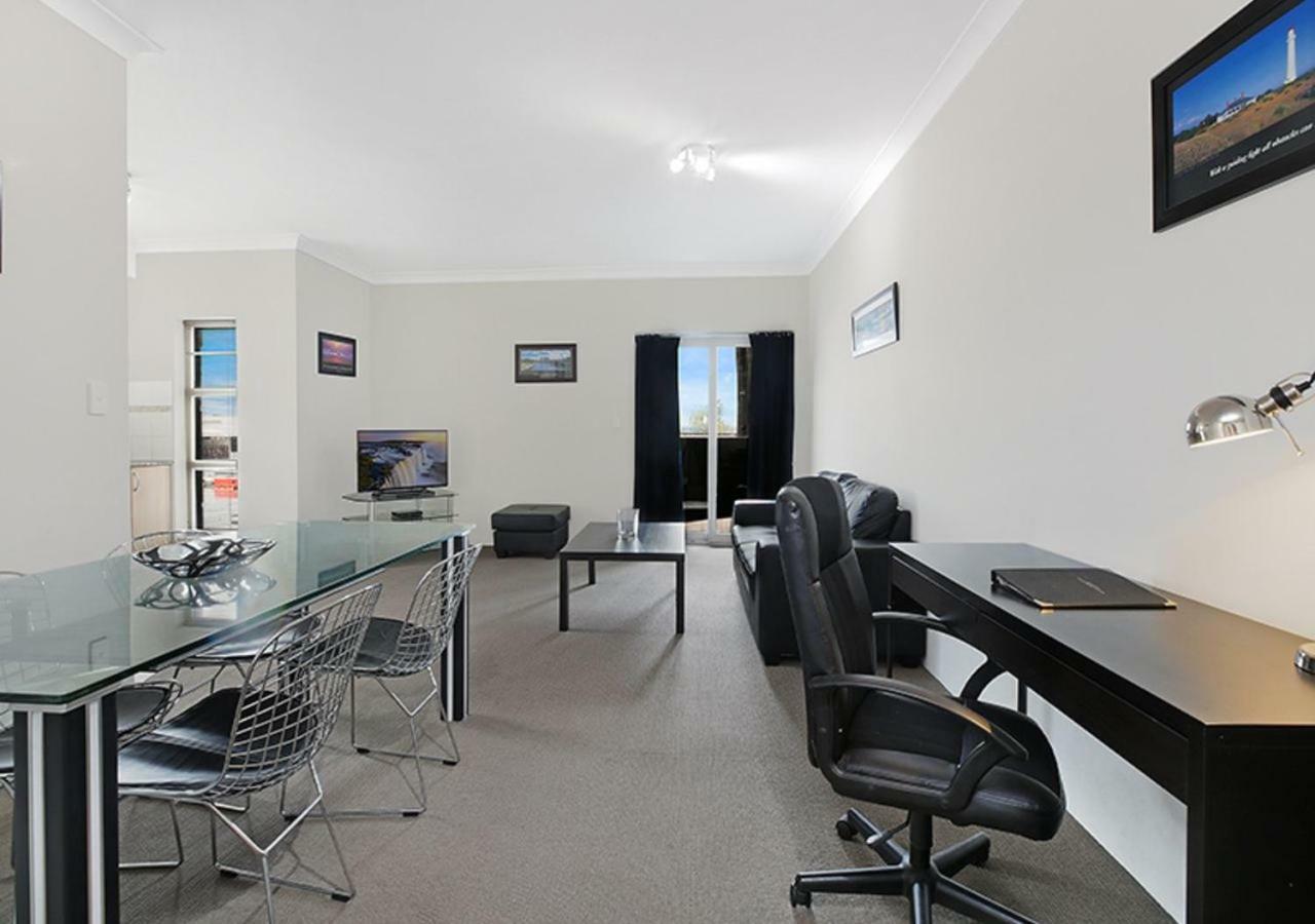 Sydney Airport Suites Bagian luar foto