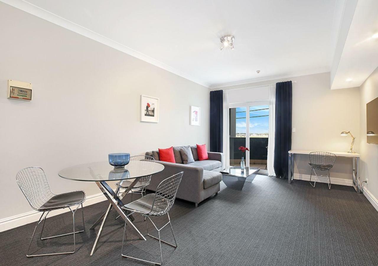 Sydney Airport Suites Bagian luar foto